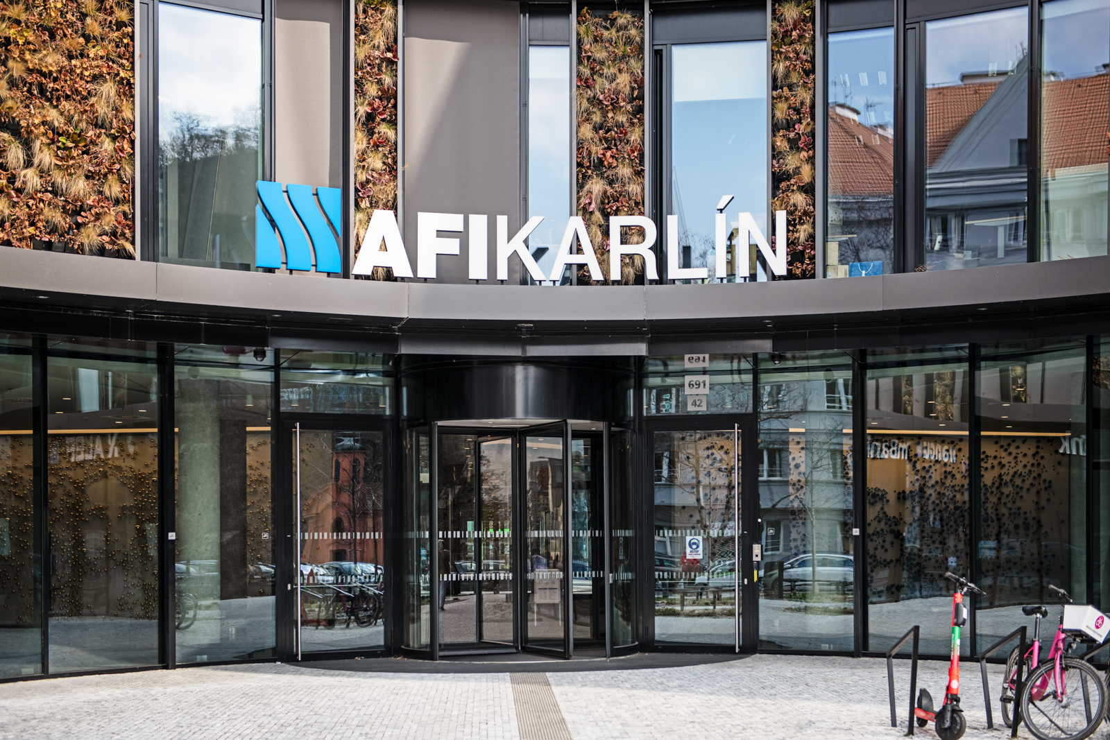 AFI Karlin Offices (1)